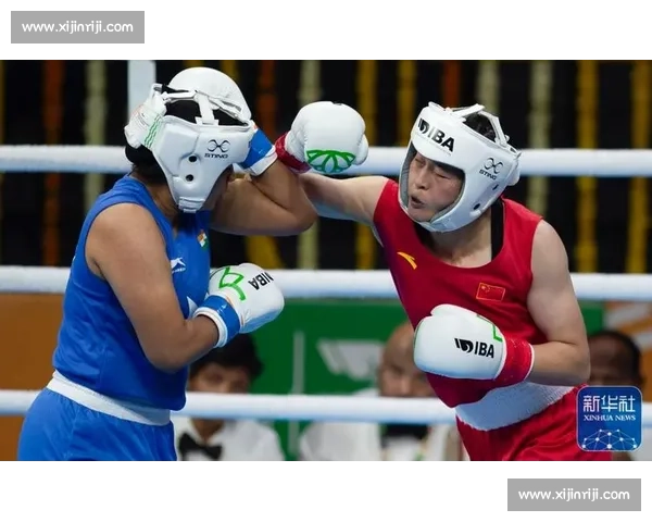 拳击赛场激战正酣 世界拳击冠军争夺战精彩上演